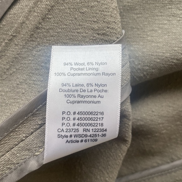 Aritzia Babaton Wool Blend Double Breasted Blazer sz 0 - Picture 5 of 5